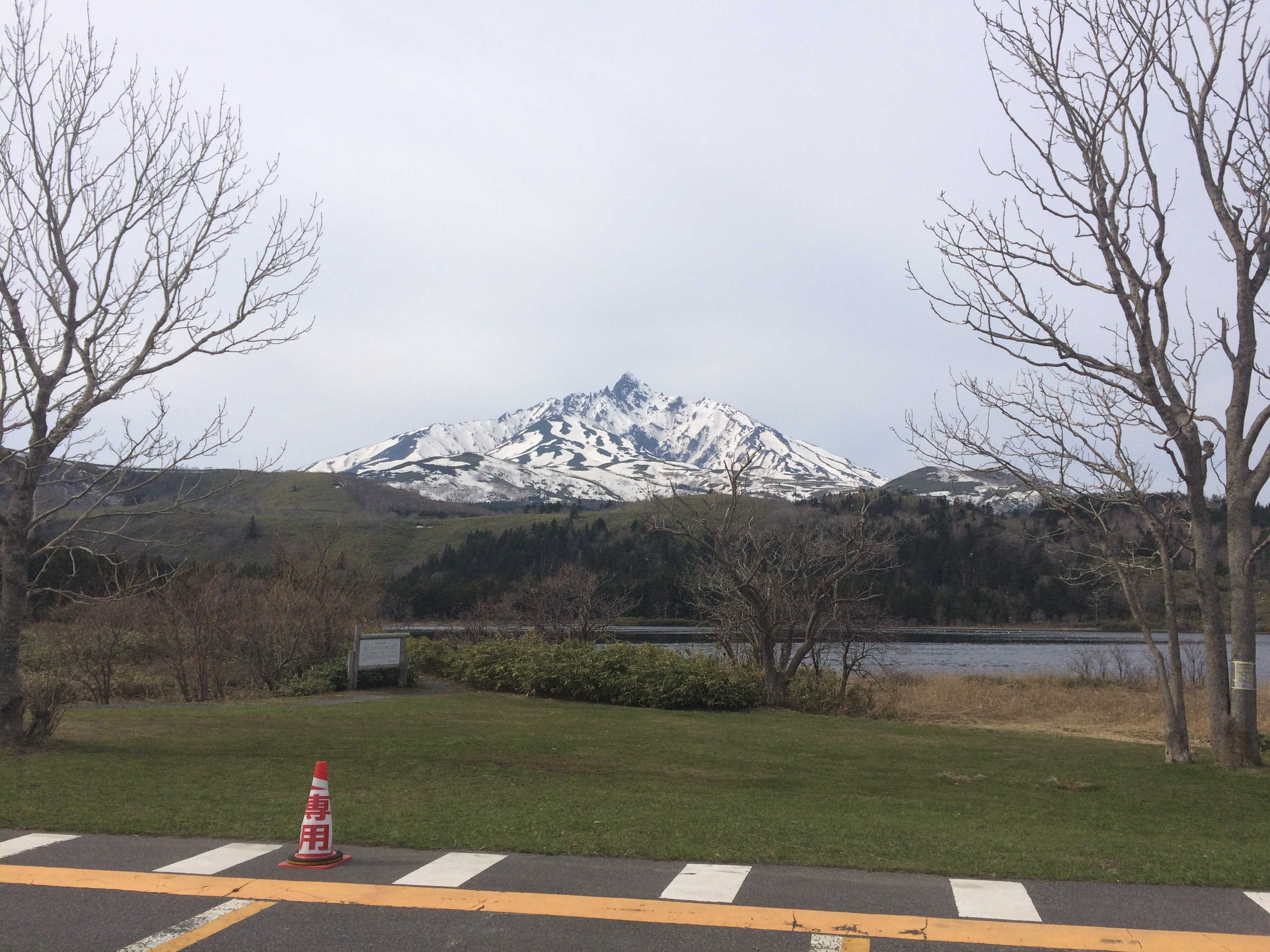  オタトマリ沼から利尻富士  