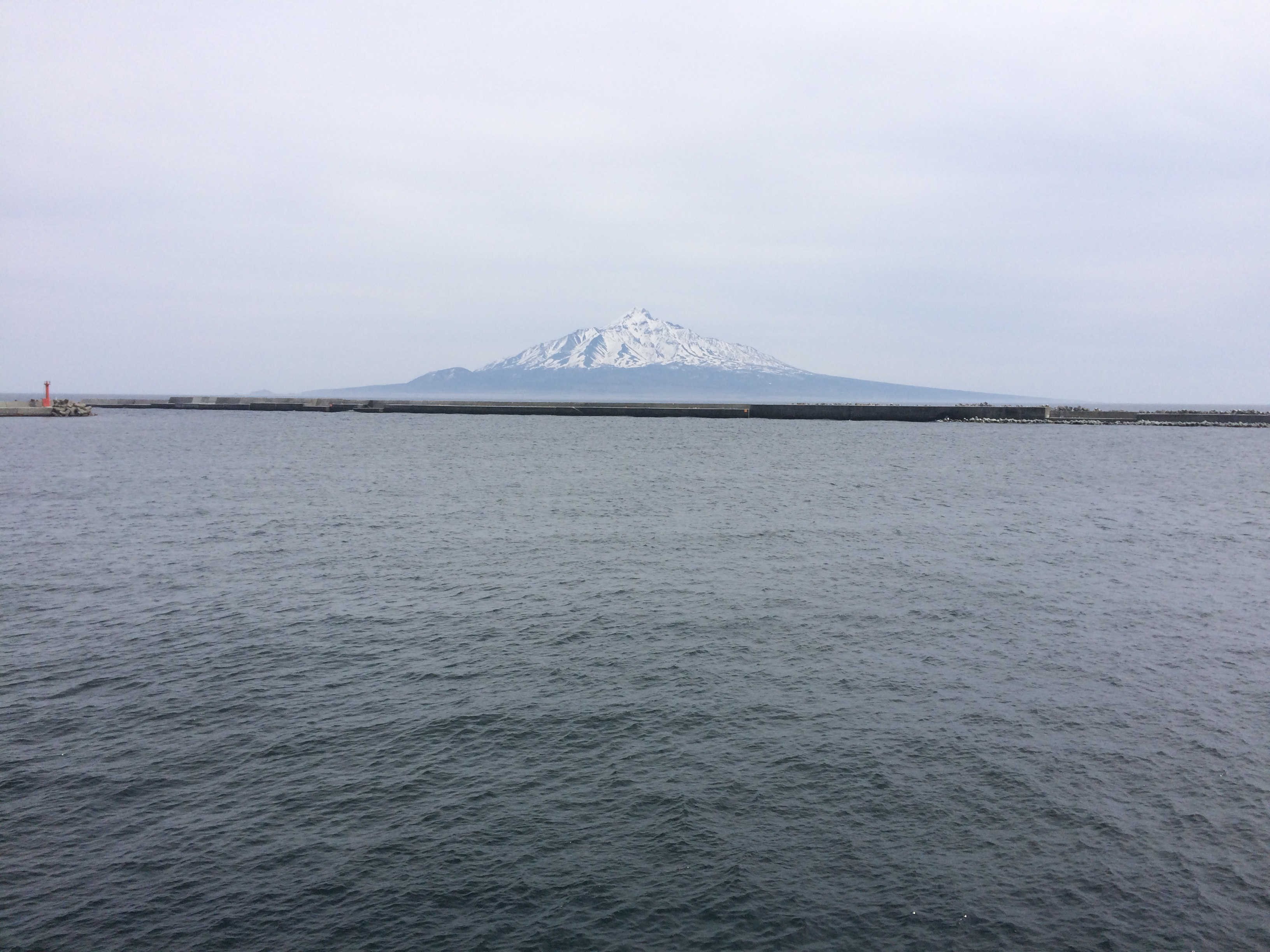 ハートランドフェリー（礼文島→利尻島）から利尻富士