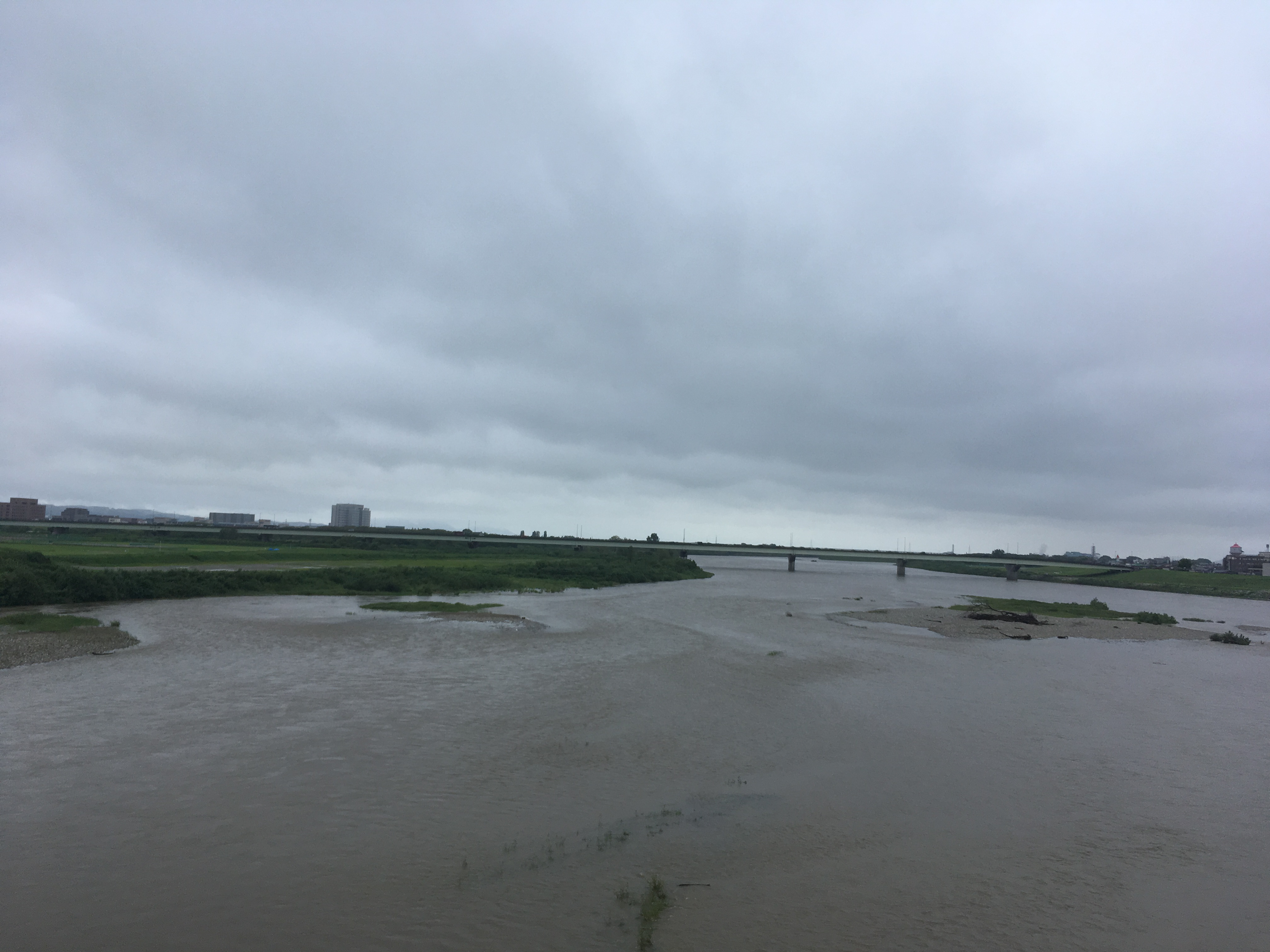 長生橋からの信濃川風景